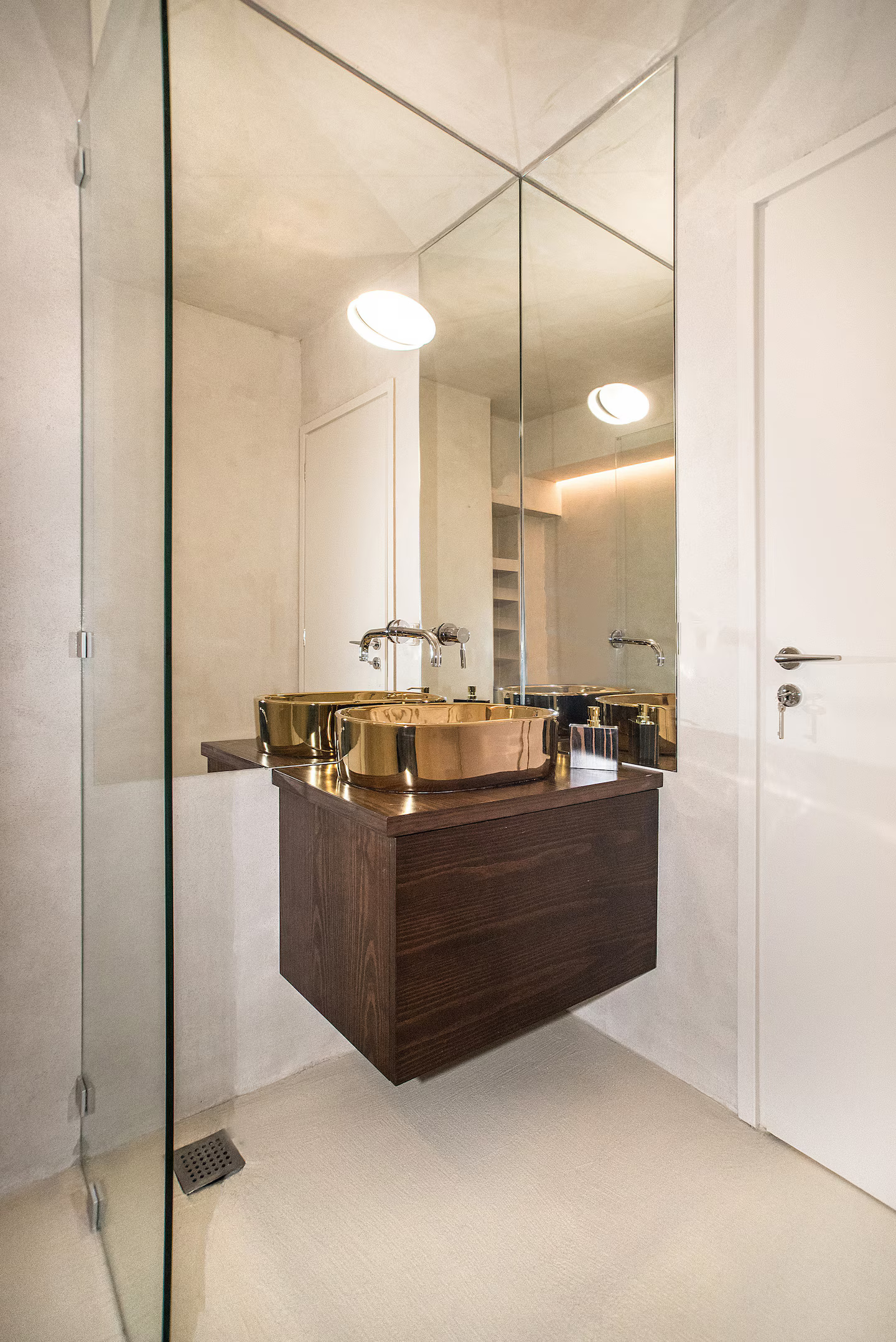 11ba0f34-3c13-4aba-9129-cad7cb09ba70